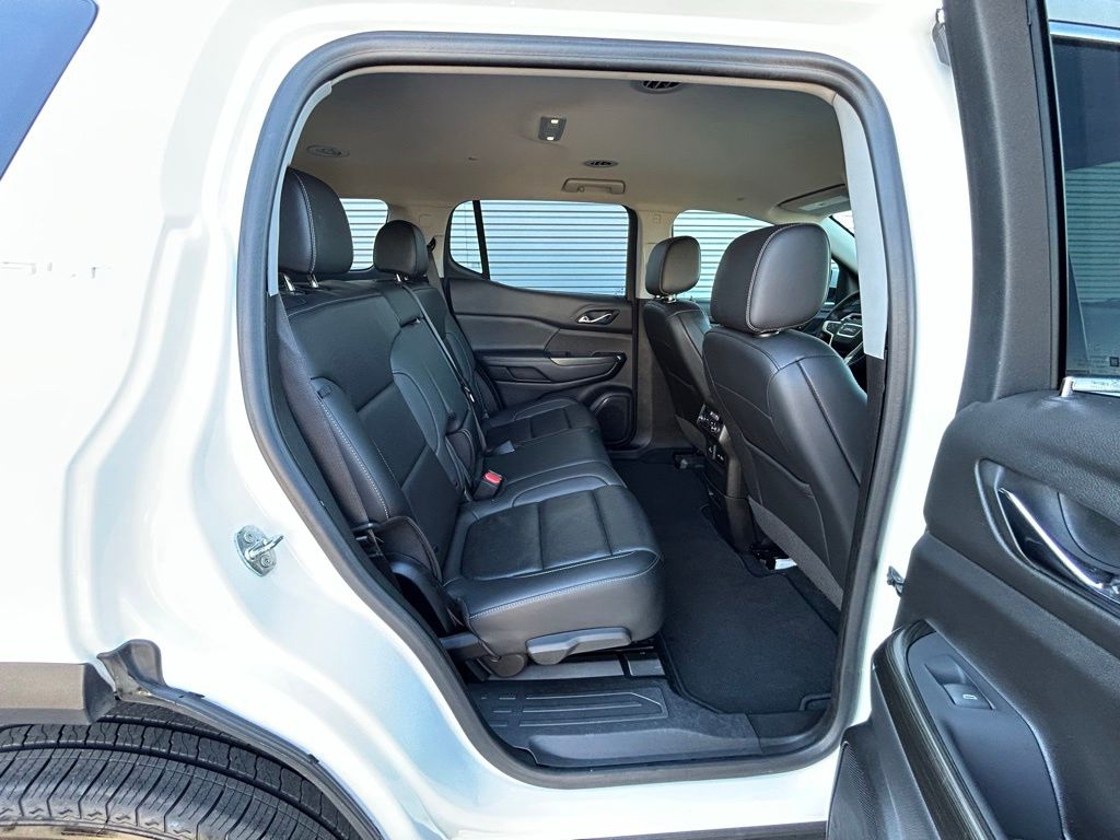 Used 2023 White GMC SLT image 49