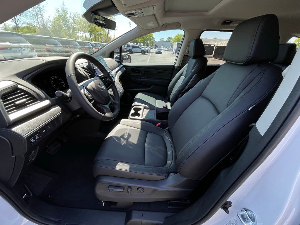 Thumbnail: 2026 Honda Odyssey - 27