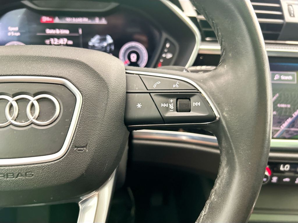 Thumbnail: 2023 Audi Q3 - 12