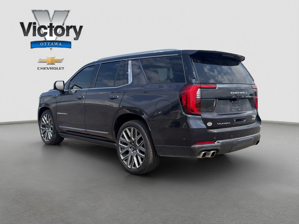 Used 2025 Silver GMC Denali Ultimate image 4