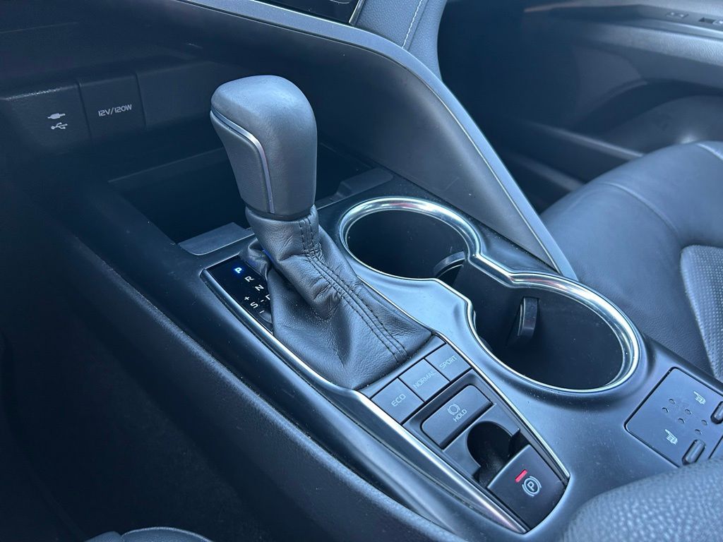 Thumbnail: 2019 Toyota Camry - 27