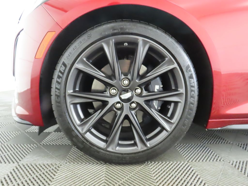 2024 Cadillac CT5 V 32
