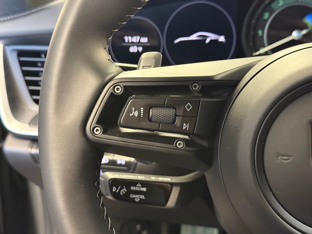 2024 Porsche 911 Turbo S 12