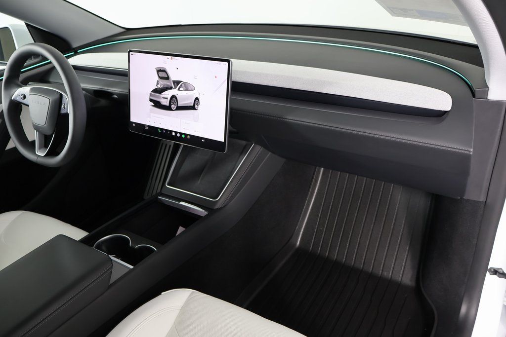 Thumbnail: 2026 Tesla Model Y - 9