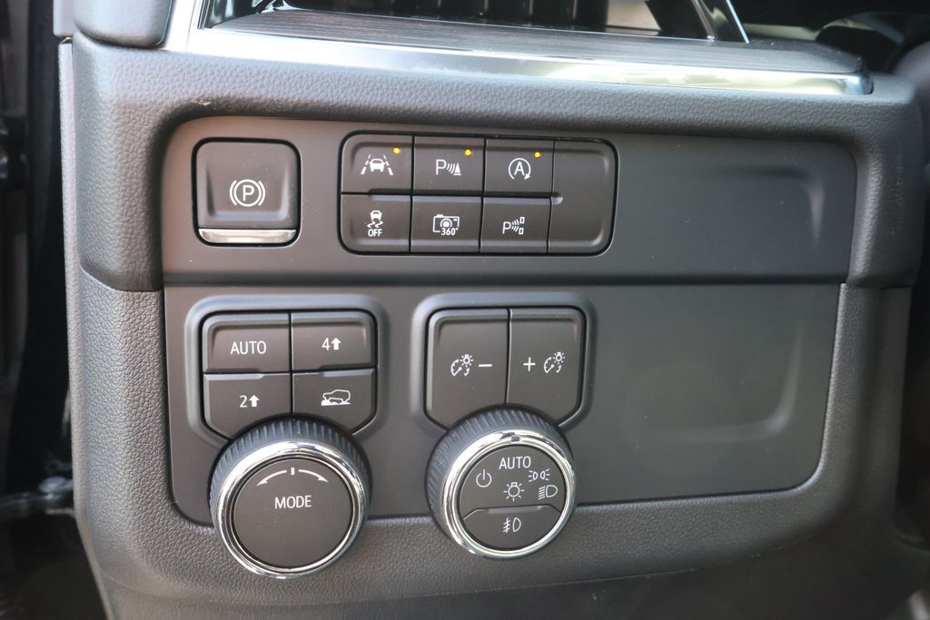 Thumbnail: 2026 Chevrolet Tahoe - 21