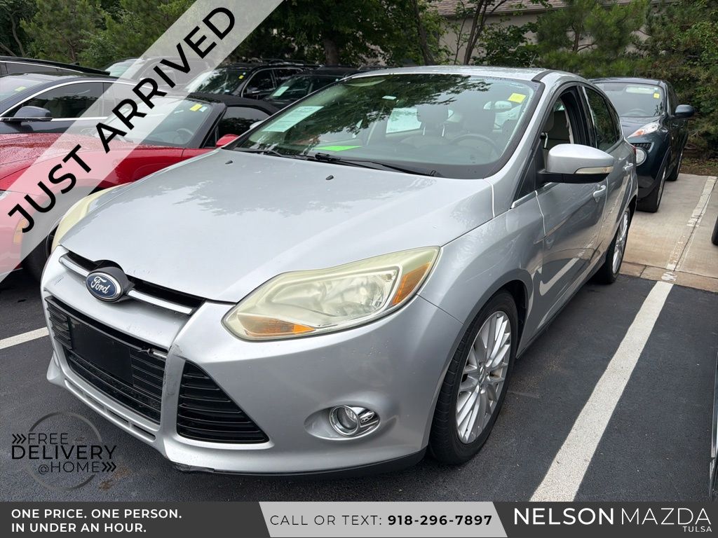 2012 Ford Focus 5 Door Hatch SEL's photo