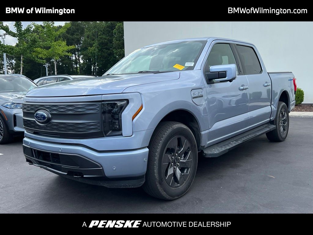 Iced Blue Silver Metallic 2022 Ford F-150 Lightning Lariat SuperCrew AWD Pickup Truck All-Wheel Drive Automatic