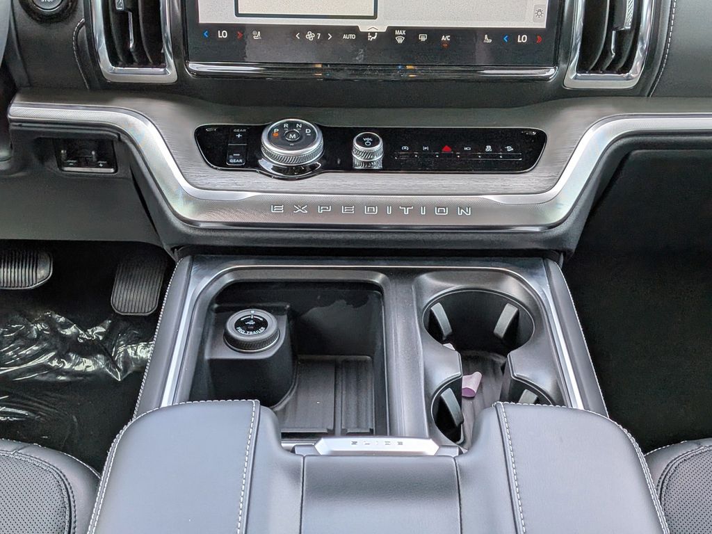 2026 Ford Expedition Max Platinum MAX