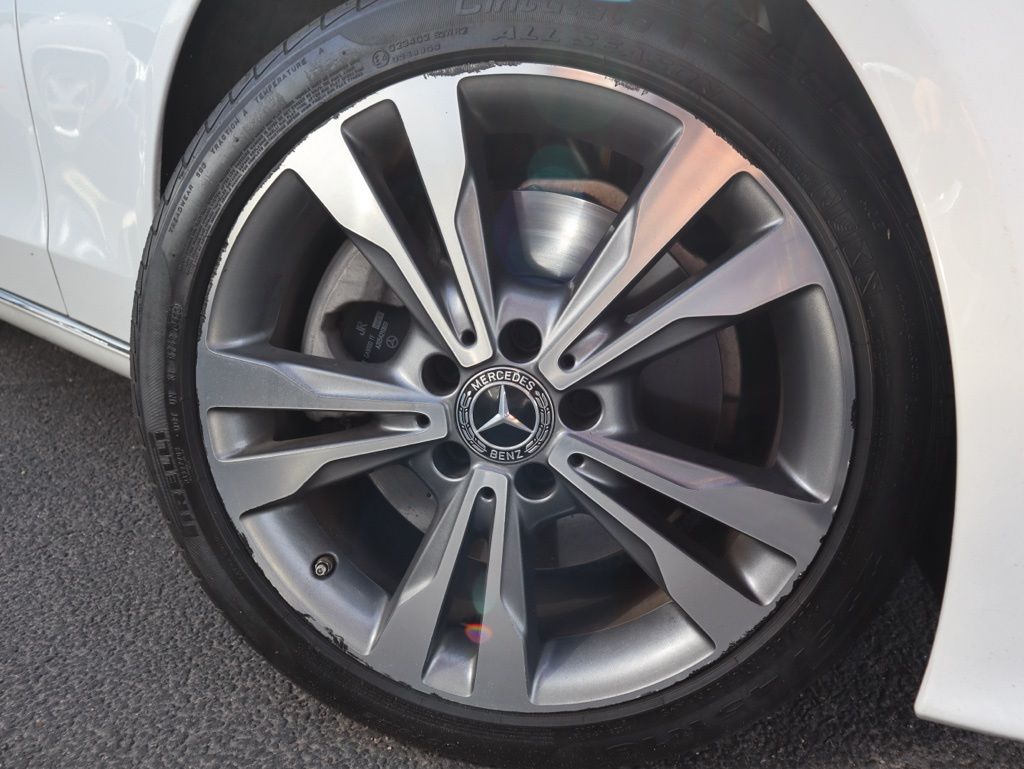 Thumbnail: 2019 Mercedes-Benz C-Class - 15