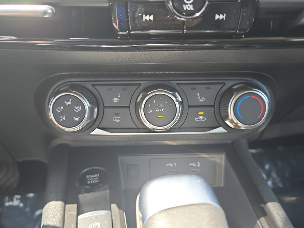 2025 Super Black Nissan Kicks SV FWD SUV