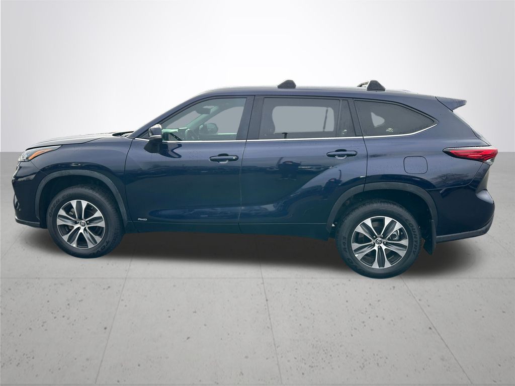2023 Toyota Highlander Hybrid XLE