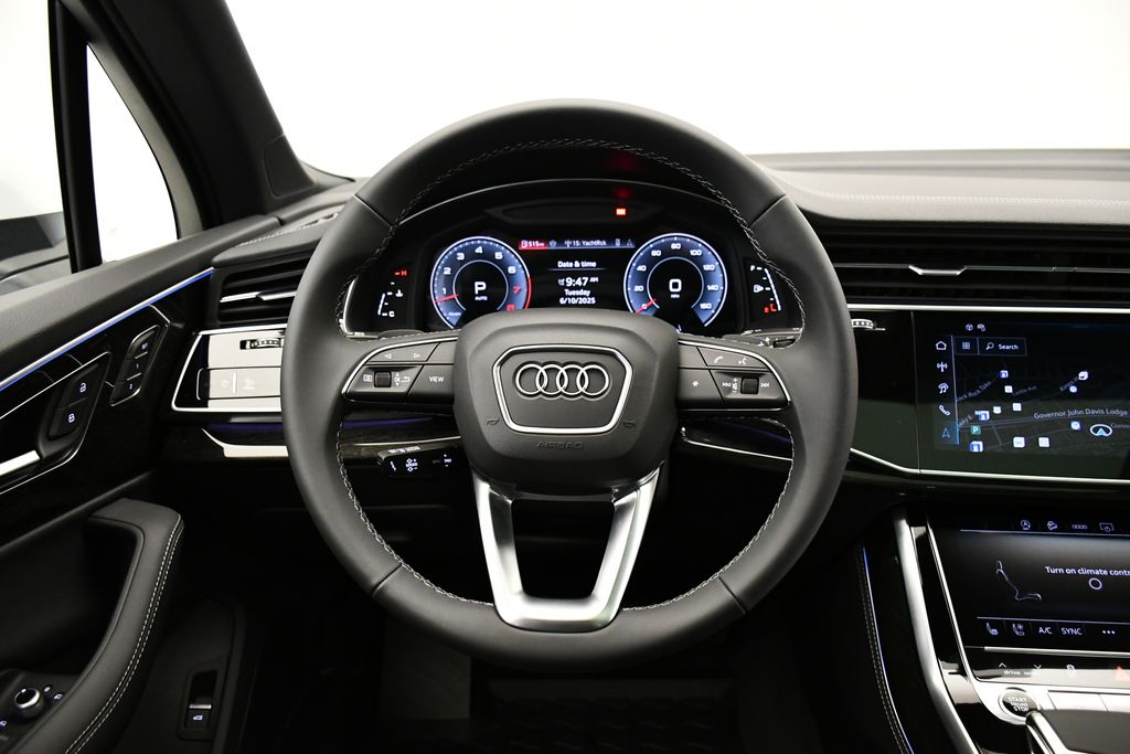 Thumbnail: 2025 Audi Q7 - 24