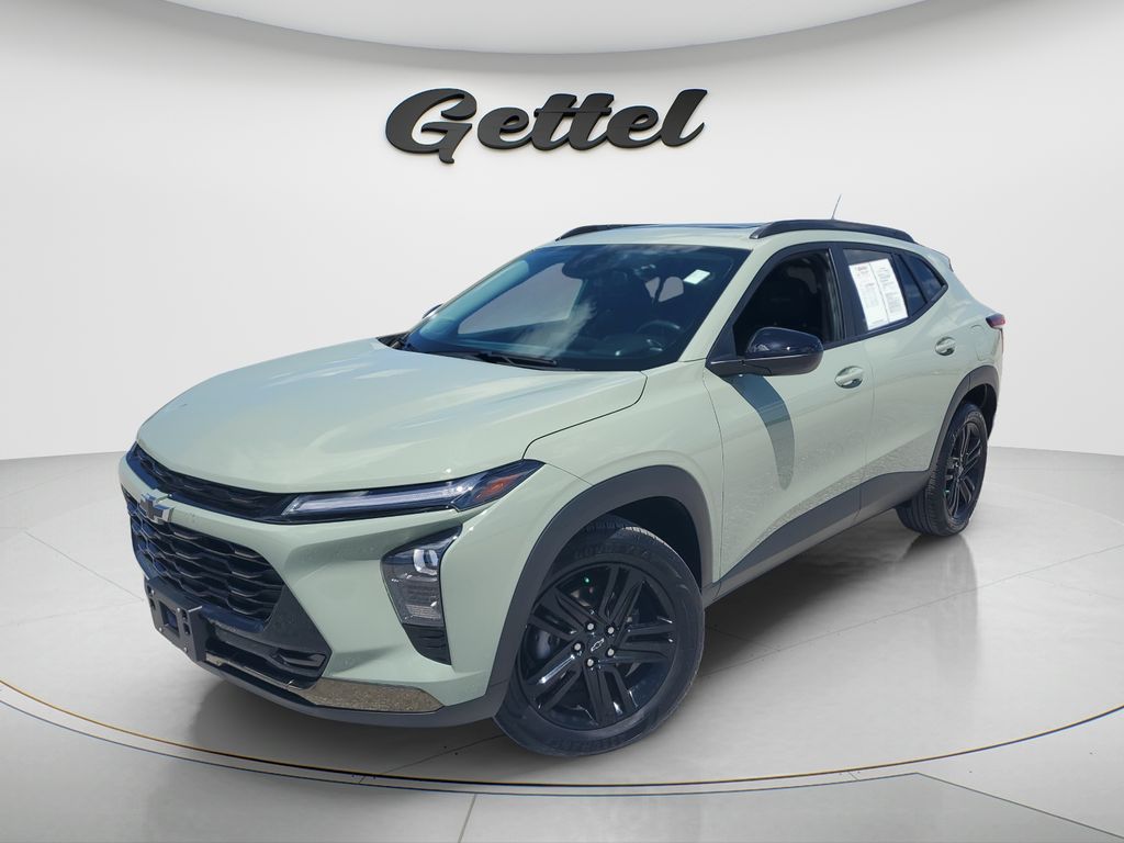 Green 2025 Chevrolet Trax Activ FWD SUV / Crossover Front-Wheel Drive 6-Speed Automatic