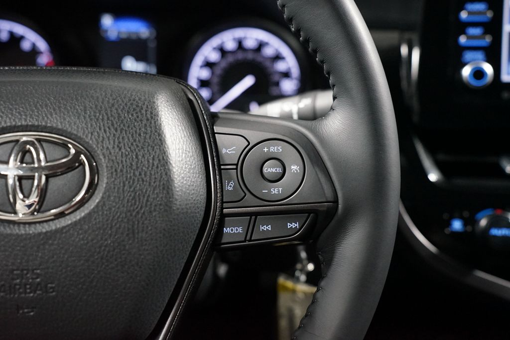 Thumbnail: 2023 Toyota Camry - 13