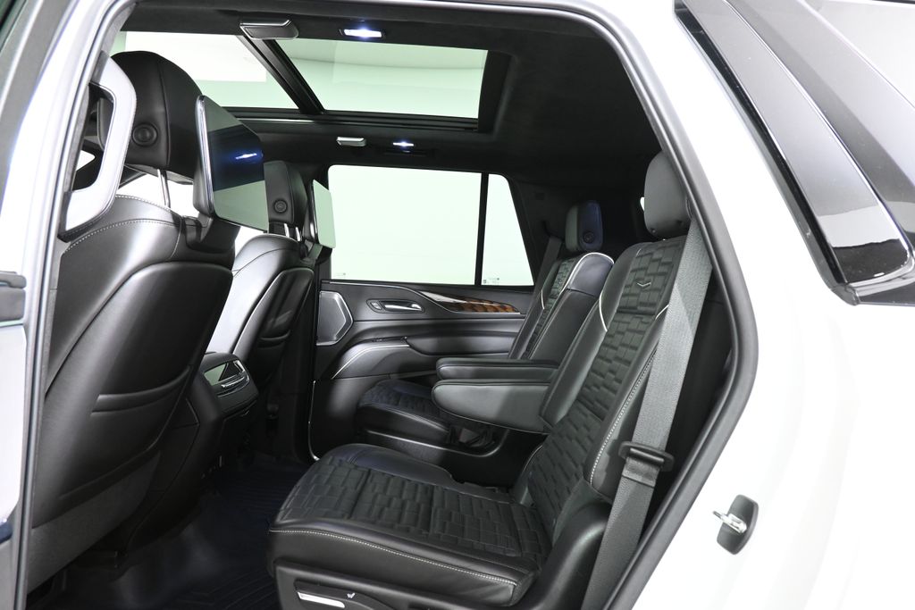 Thumbnail: 2023 Cadillac Escalade - 7