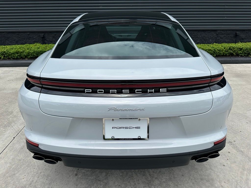Thumbnail: 2026 Porsche Panamera - 13