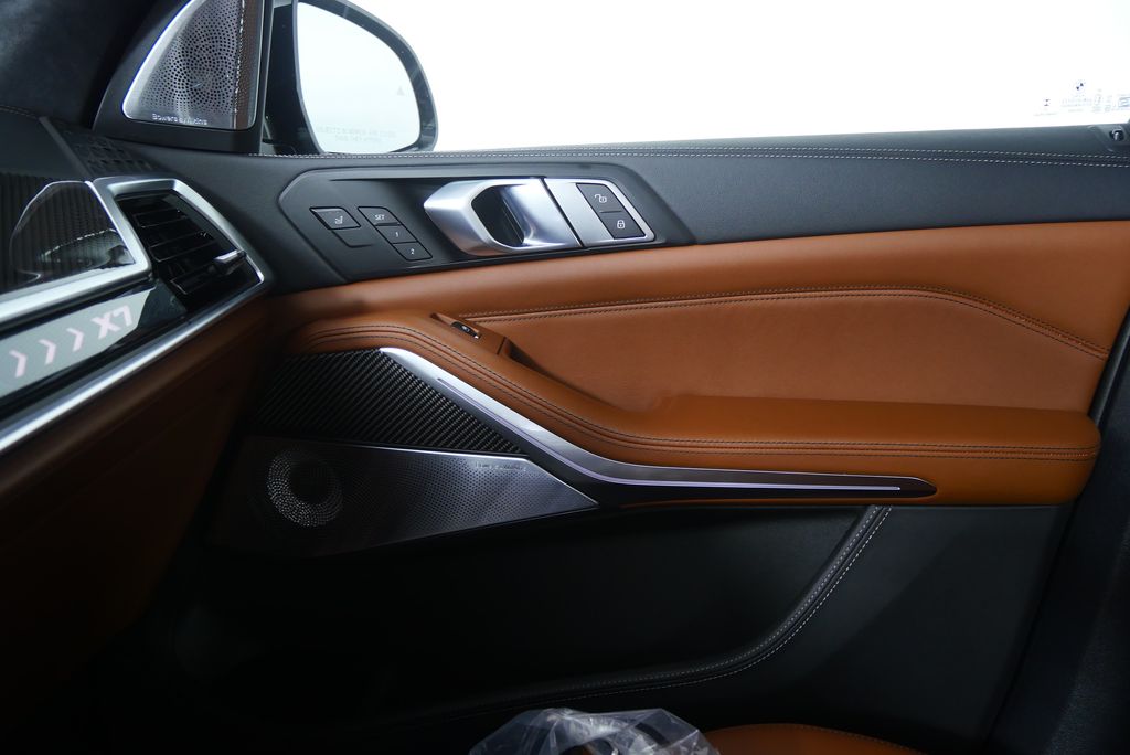 Thumbnail: 2026 BMW X7 - 28