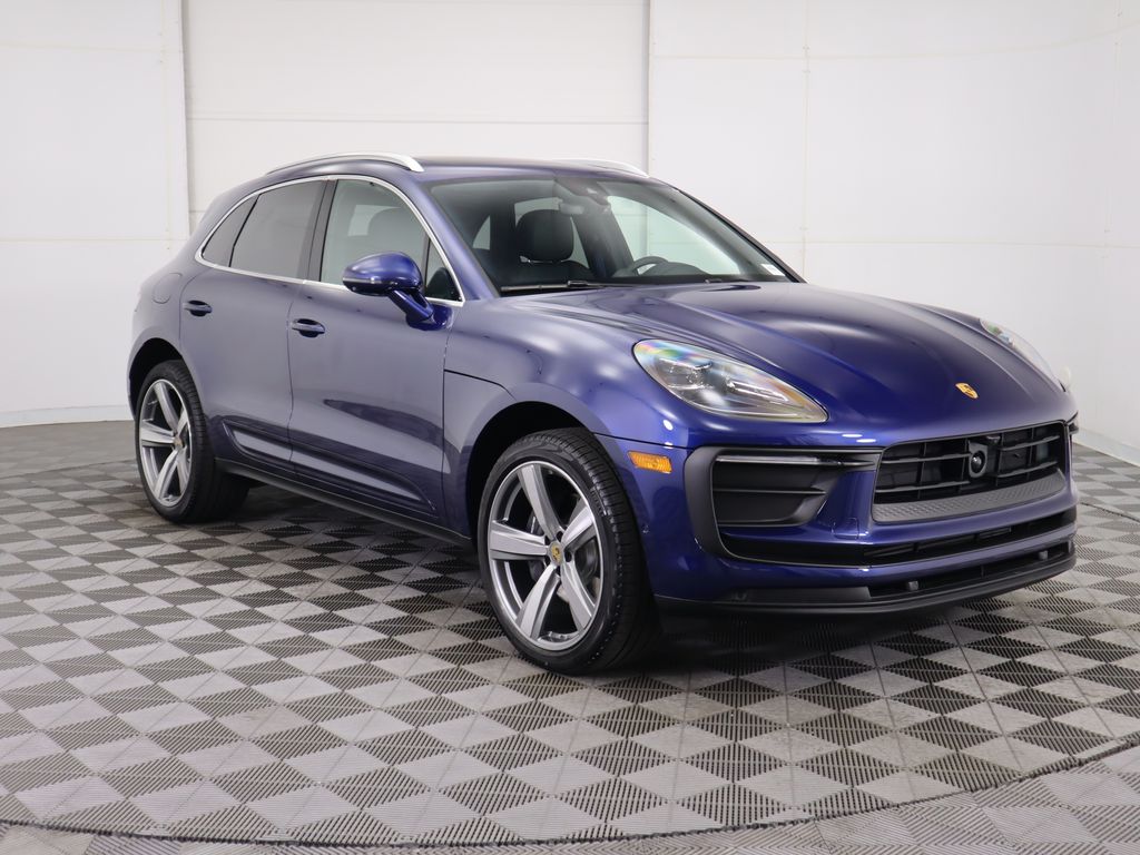 Thumbnail: 2025 Porsche Macan - 9