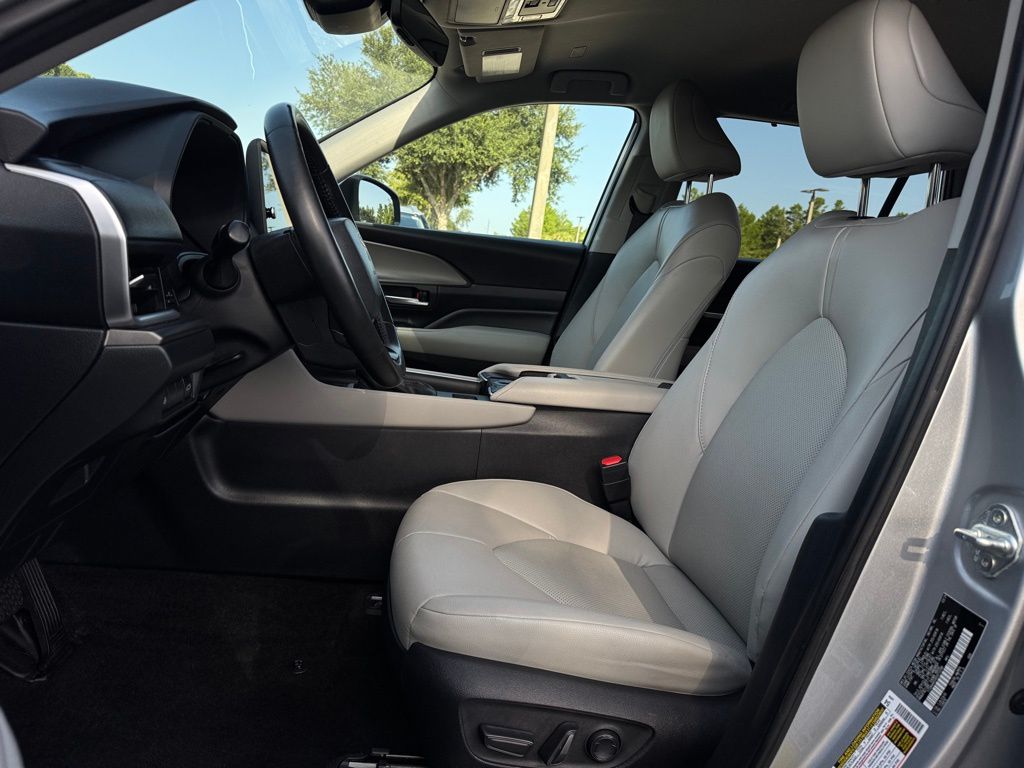 Used 2024 Toyota Grand Highlander SUV
