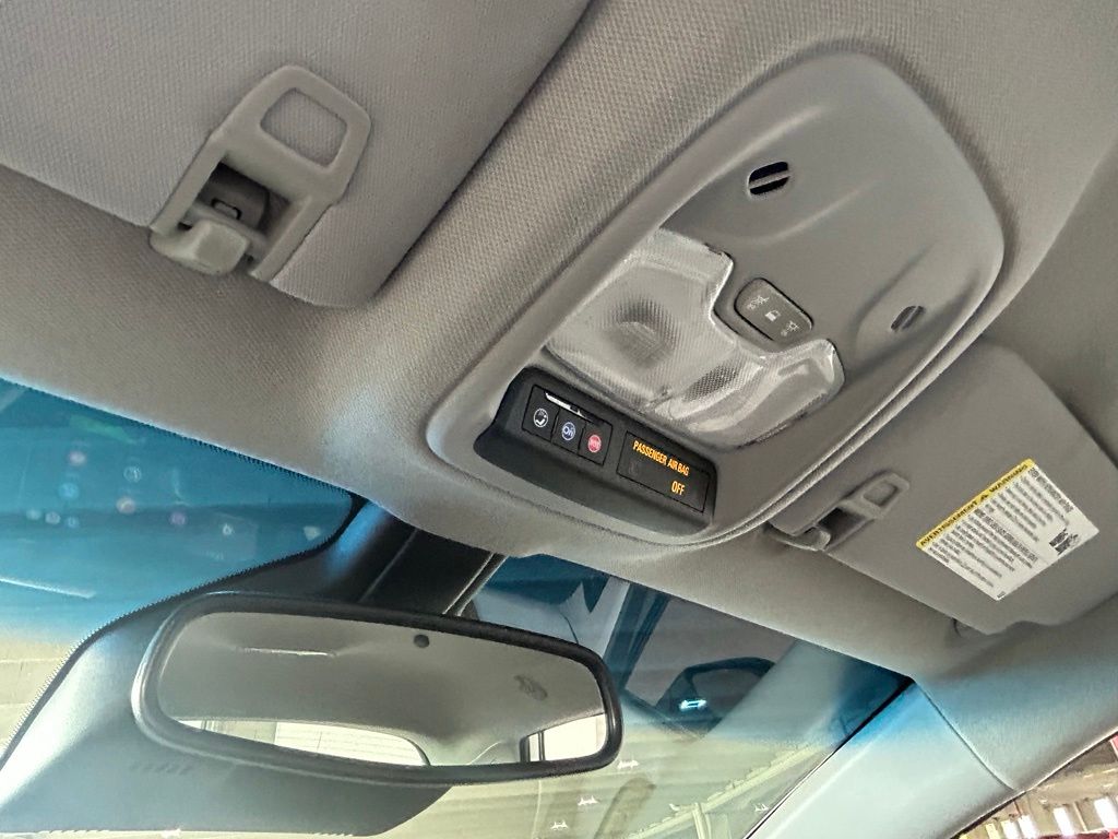 Used 2020 Summit White Chevrolet LT image 26
