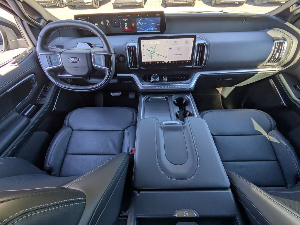 2025 Ford Expedition Platinum MAX
