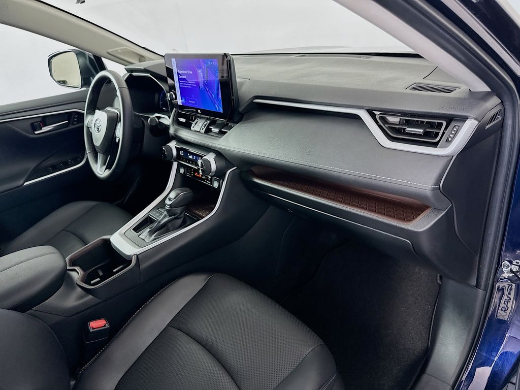 Thumbnail: 2024 Toyota RAV4 - 30