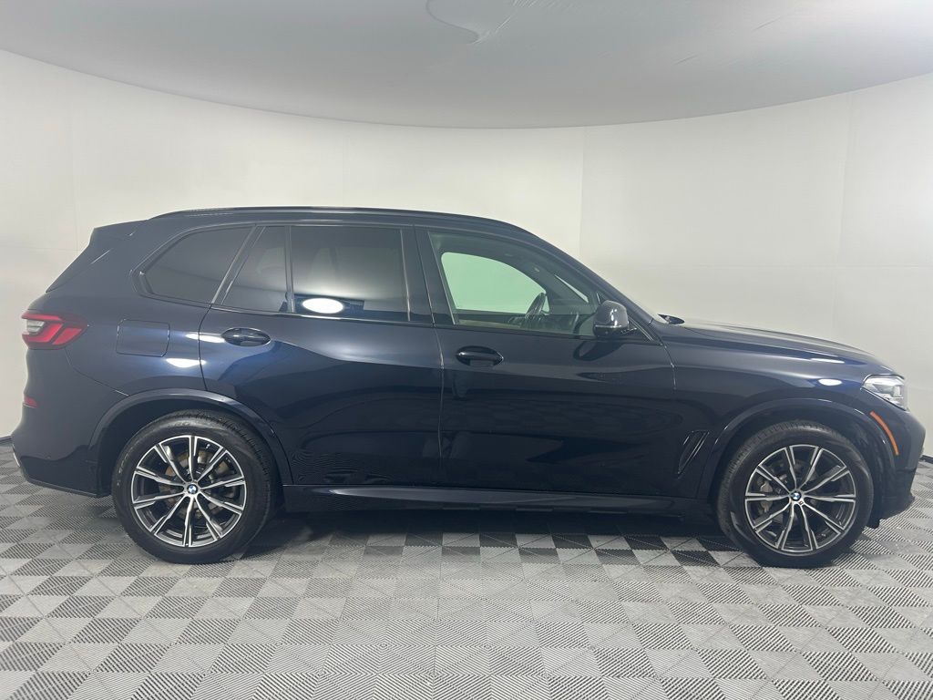Thumbnail: 2022 BMW X5 - 4