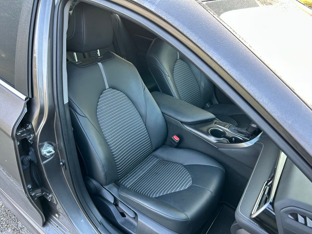 Thumbnail: 2023 Toyota Camry - 15