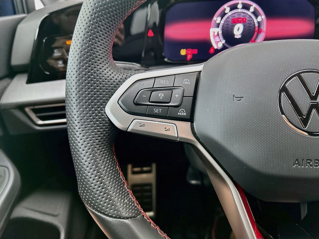 Thumbnail: 2025 Volkswagen Golf - 11