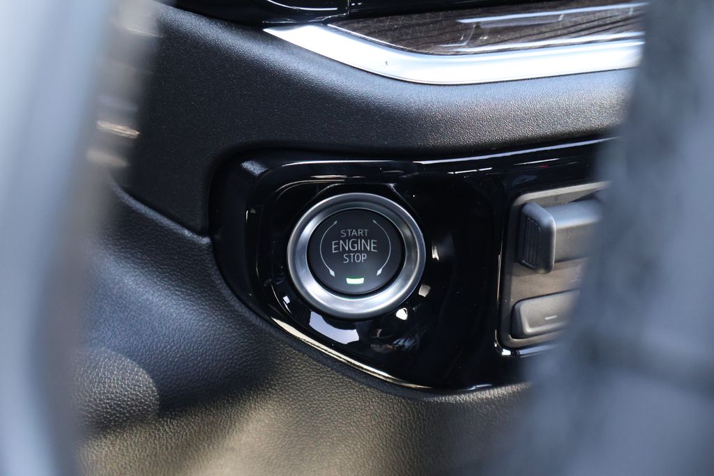 2025 Chevrolet Silverado 1500 RST 29