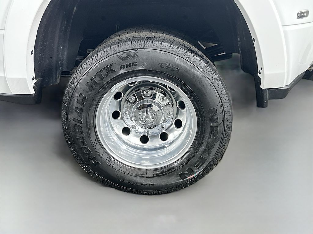 Used 2024 White Ram Limited image 34