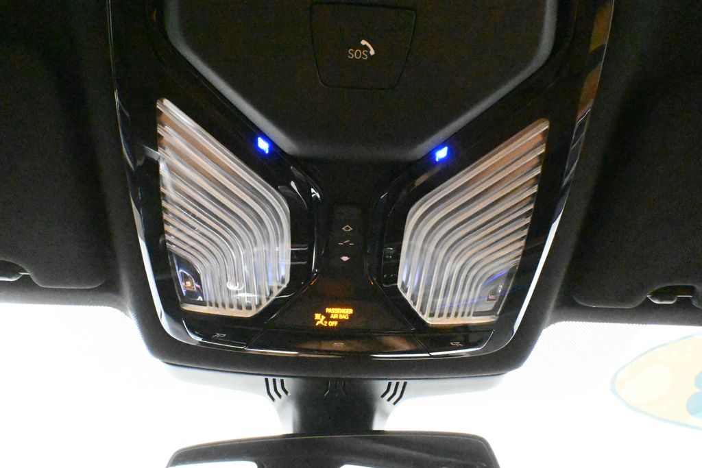 Thumbnail: 2022 BMW 5 Series - 20