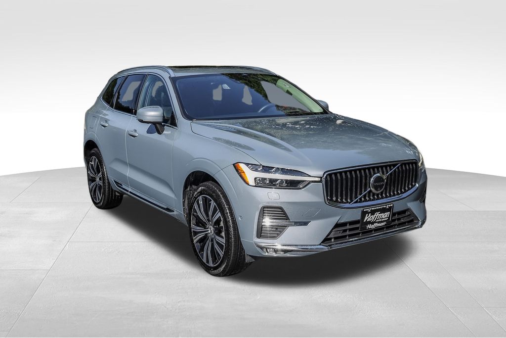 Thunder Gray Metallic 2022 Volvo XC60 SUV / Crossover All-Wheel Drive Automatic