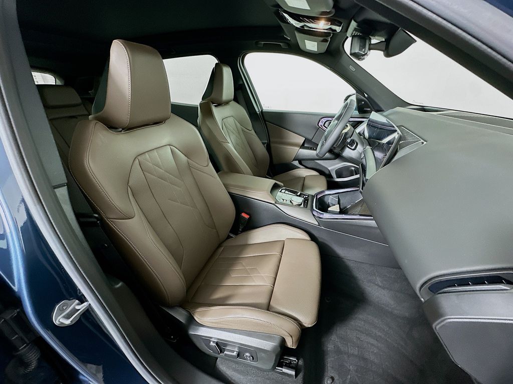 Thumbnail: 2025 BMW X3 - 27