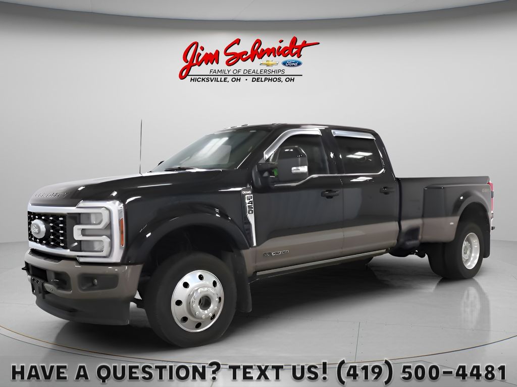 Agate Black Metallic 2026 Ford F-450 Super Duty Pickup Truck Four-Wheel Drive Automatic