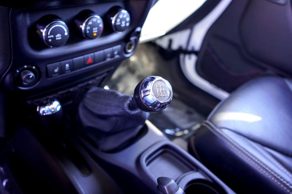 Used Car 2015 Jeep Wrangler  Unlimited Rubicon For Sale Under $20,000 In Taylor, Texas