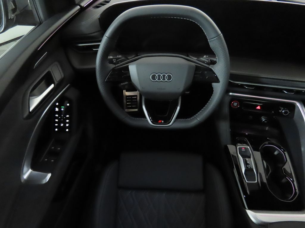 2025 Audi SQ5 Premium 11