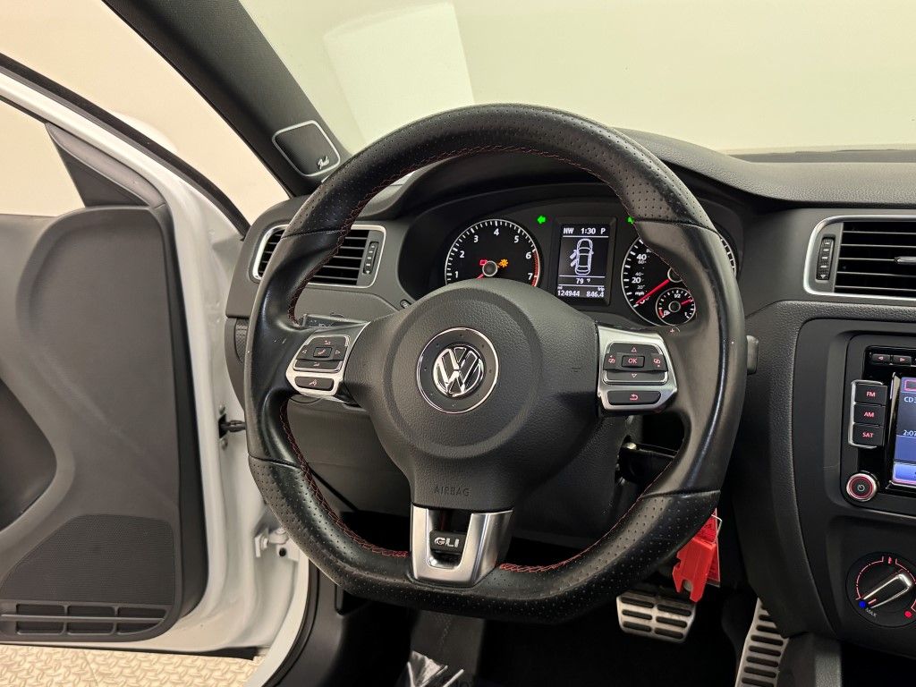 Thumbnail: 2014 Volkswagen Jetta - 30