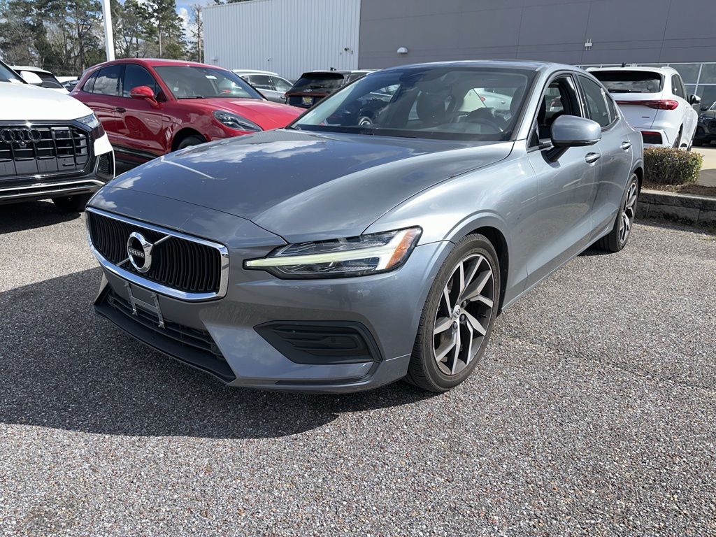 2019 Volvo S60 T6 Momentum AWD
