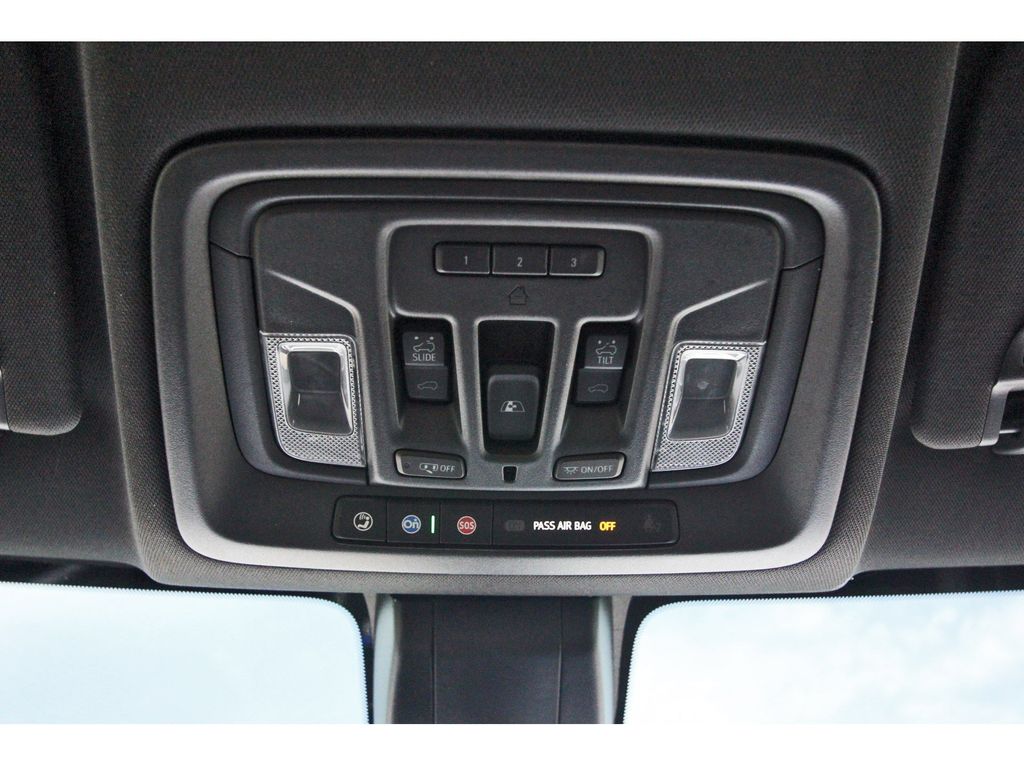 2021 GMC Sierra 2500HD AT4 White at River Oaks CDJR