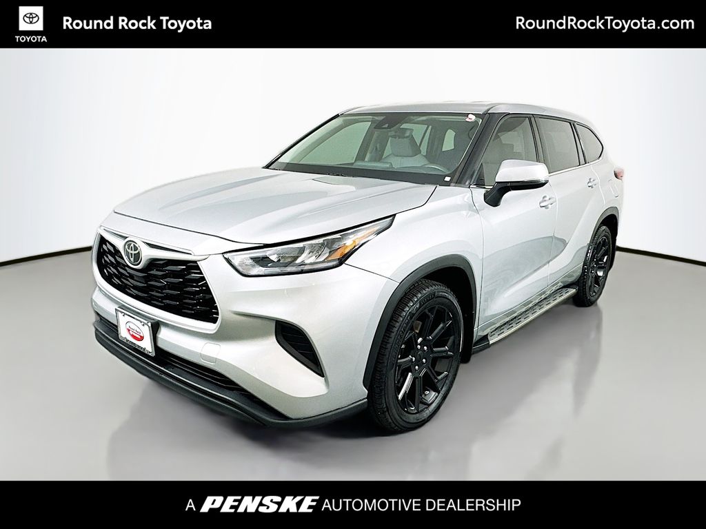 2022 Toyota Highlander L Hero Image