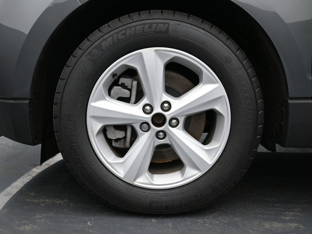 2023 Ford Edge SE