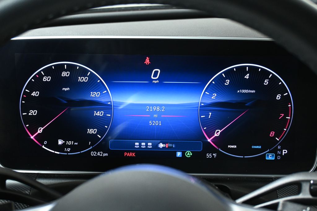 Thumbnail: 2025 Mercedes-Benz C-Class - 19