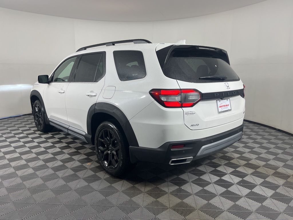 Thumbnail: 2025 Honda Pilot - 2