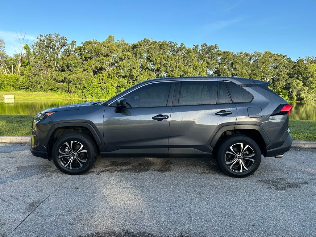 Thumbnail: 2022 Toyota RAV4 - 2