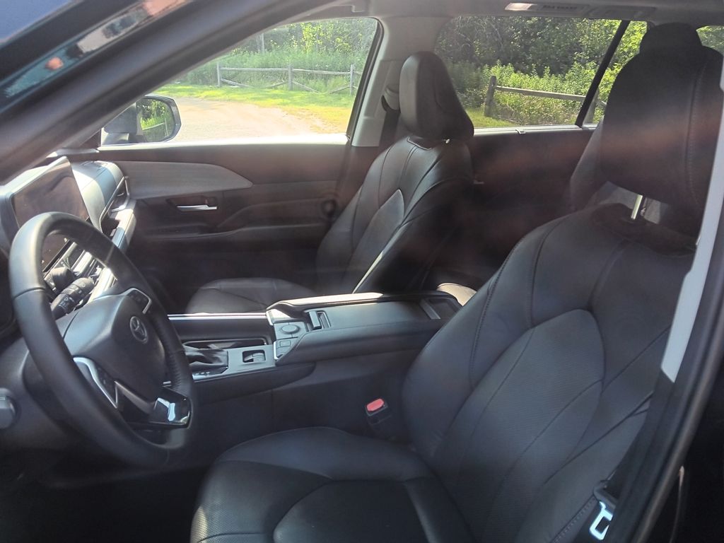 Used 2025 Toyota Grand Highlander SUV