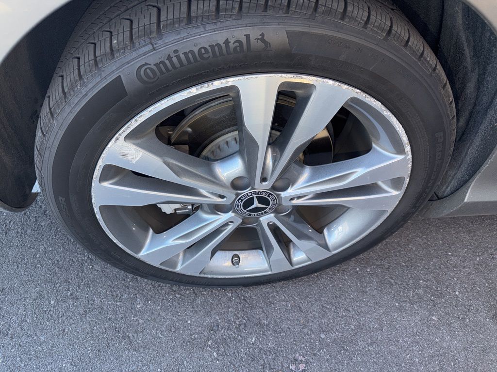 Thumbnail: 2019 Mercedes-Benz C-Class - 13