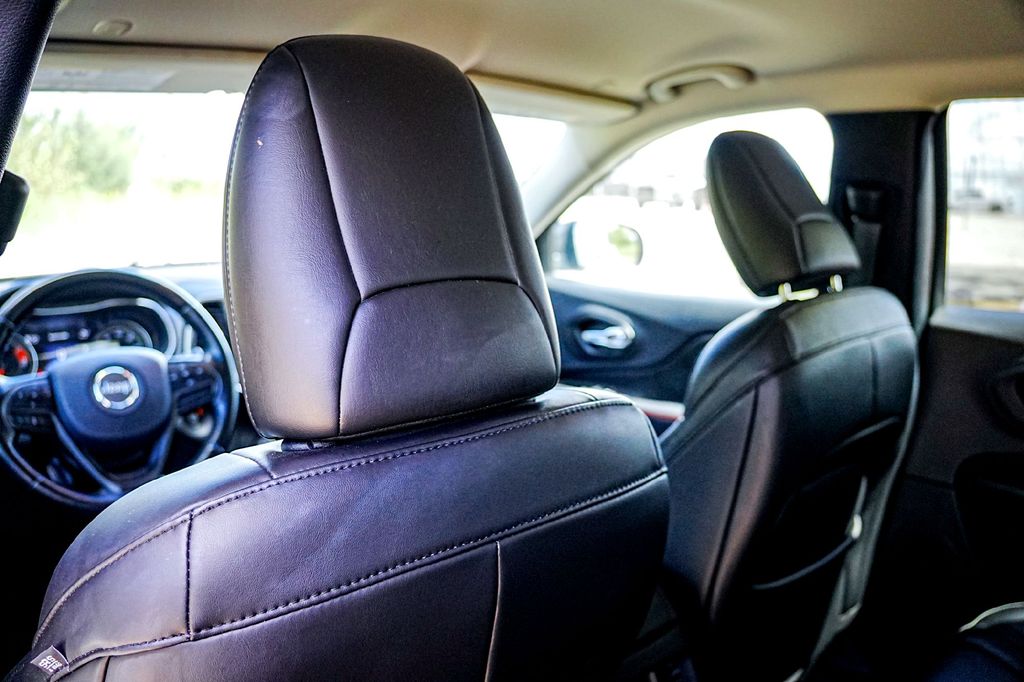 Used Car 2020 Jeep Cherokee  Trailhawk For Sale Under $30,000 In Taylor, Texas
