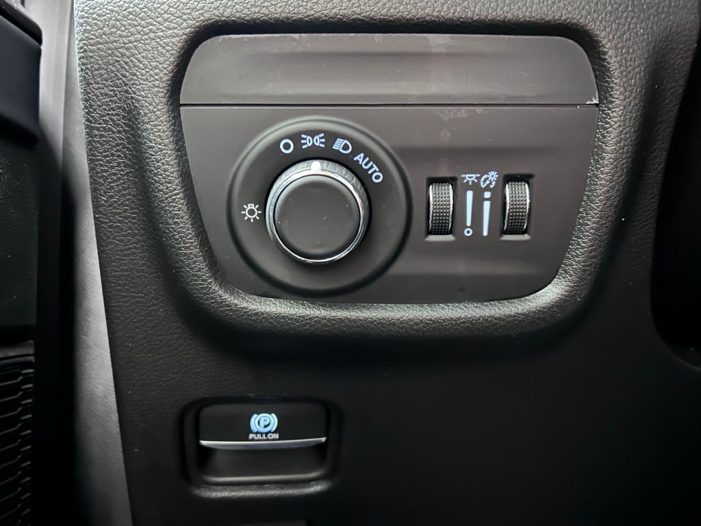 used 2023 Jeep Grand Cherokee L car, priced at $30,499