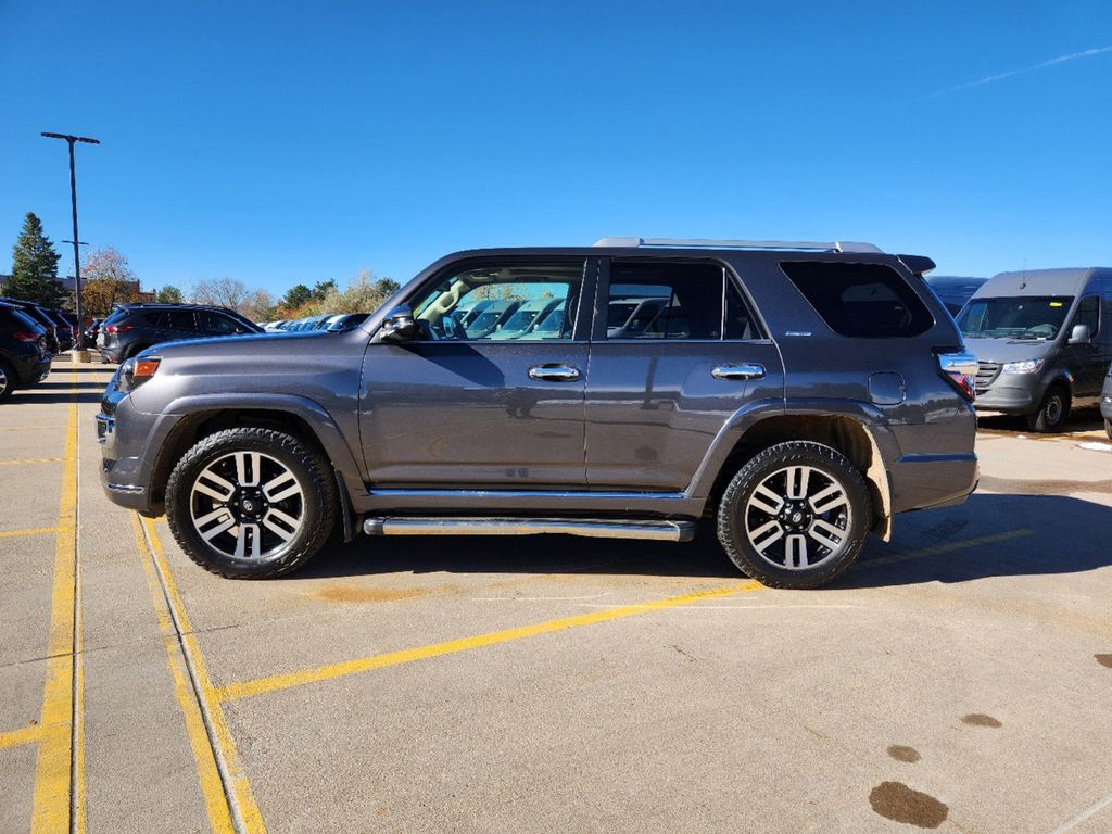 2018 Toyota 4Runner  4